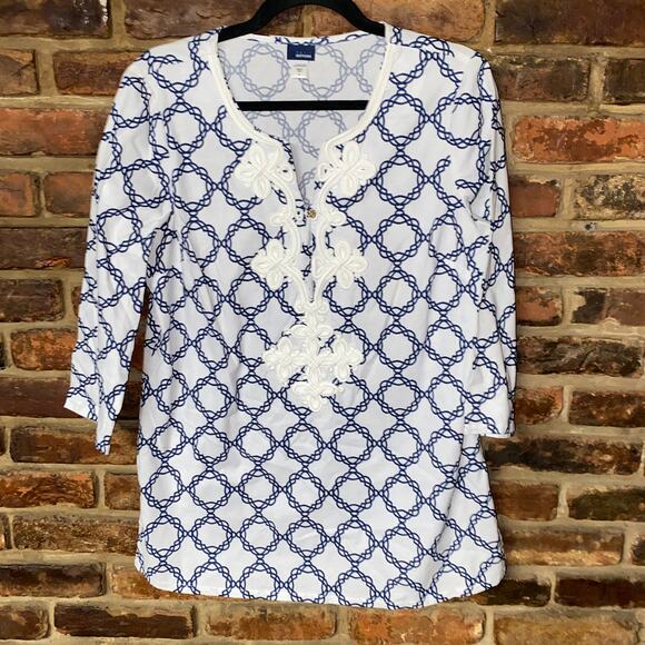 Basic Editions White Blue Embroidered Printed 3/4 Sleeve Tunic Top Women's Small - Picture 1 of 6